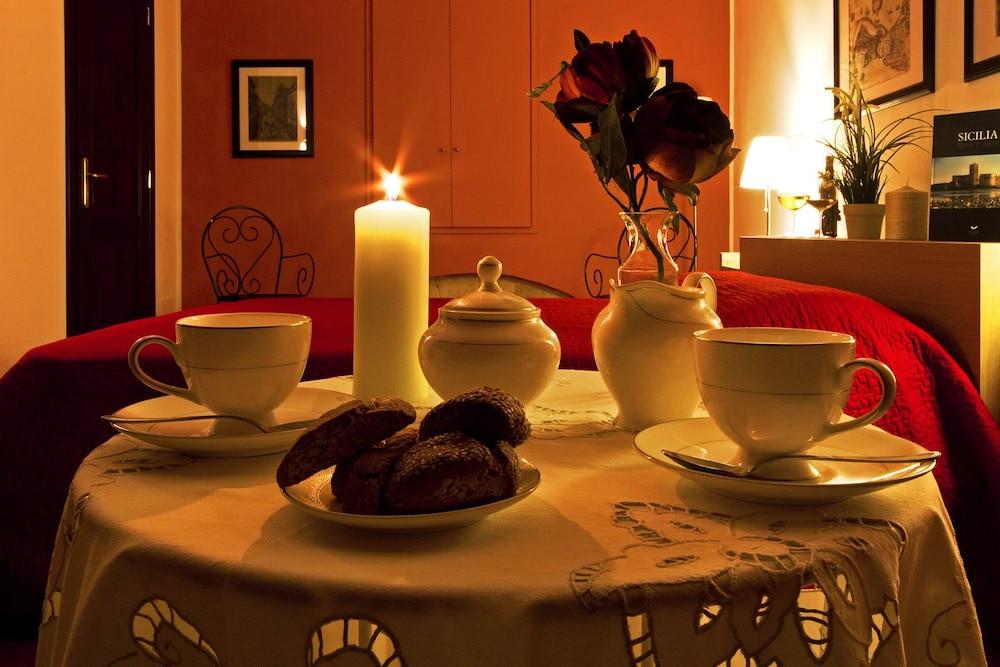 B&B Cortile Di Venere Trapani Dış mekan fotoğraf